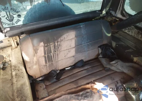 1988 Jeep Wrangler Sport из США, поврежденный, VIN 2BCCZ81K2JB526732